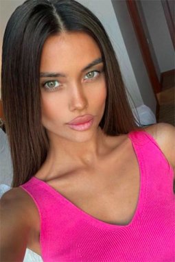 Paris escort girl Liza, young blonde GFE model Paris escort girl Liza, young blonde GFE model